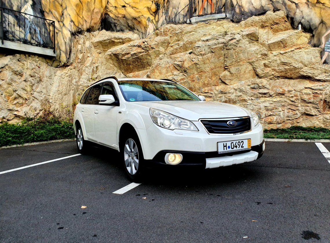 Subaru Outback 3.6R, 191kw, 2011, 140tkm