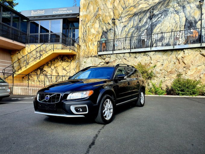 Volvo XC70