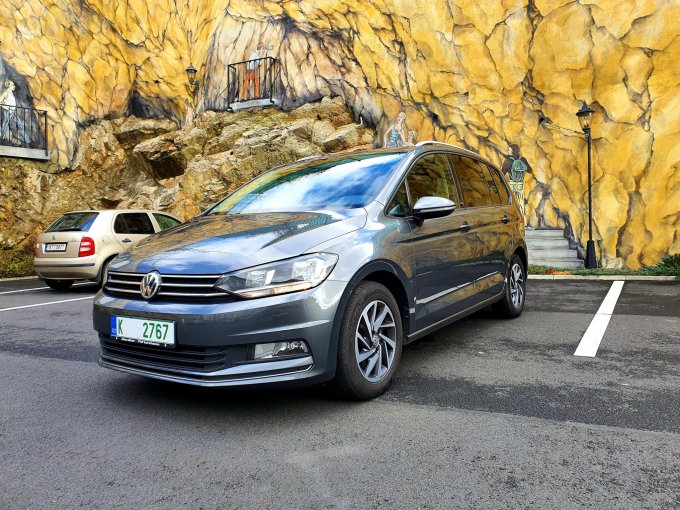 VW Touran 7 míst